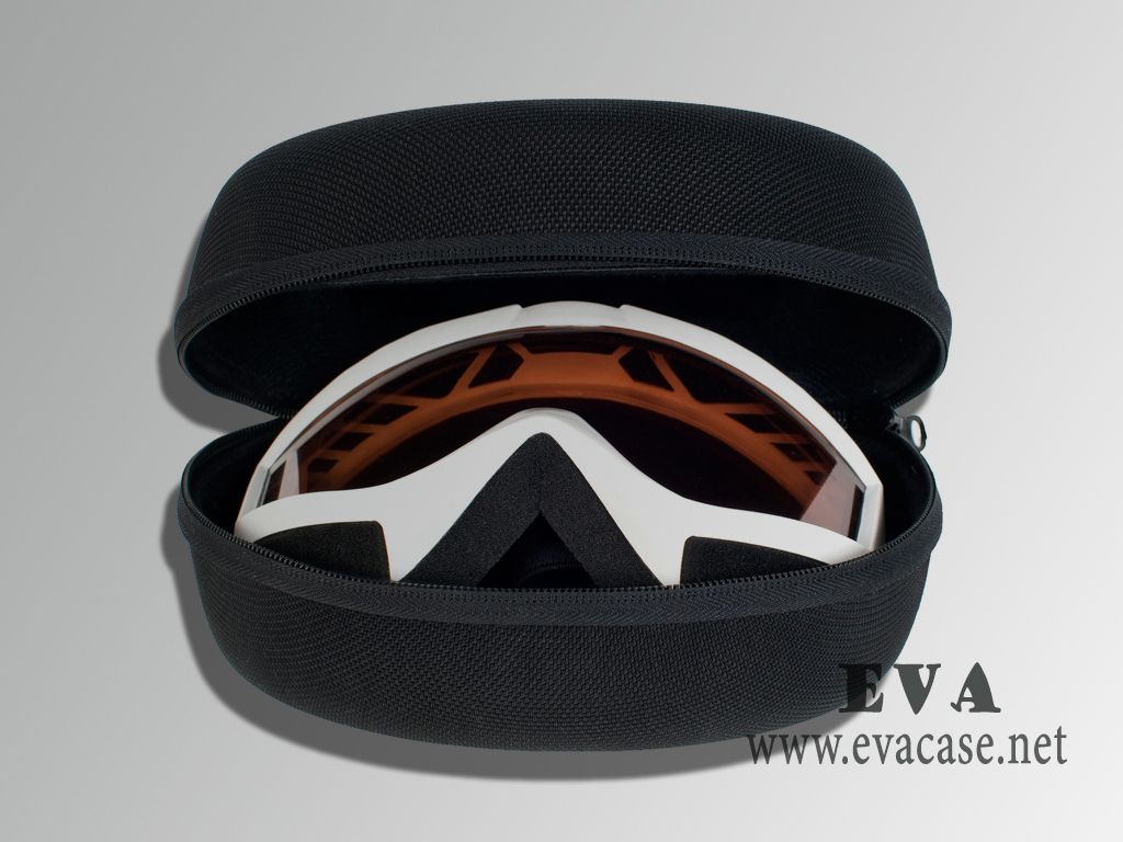 TRESPASS hard snow goggle protector case durable nylon covering with